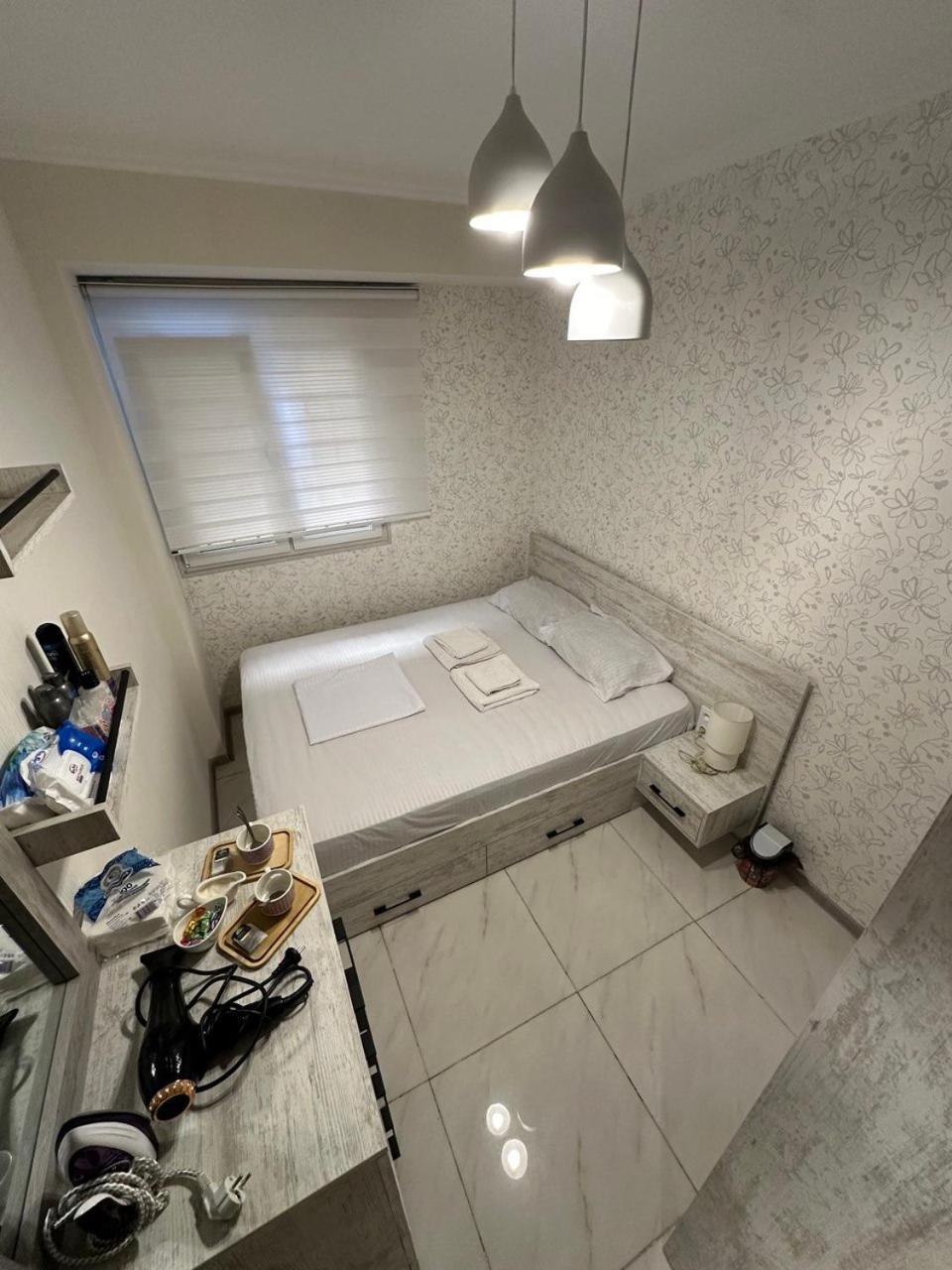 Elegant Escape In City Center Jerevan Buitenkant foto